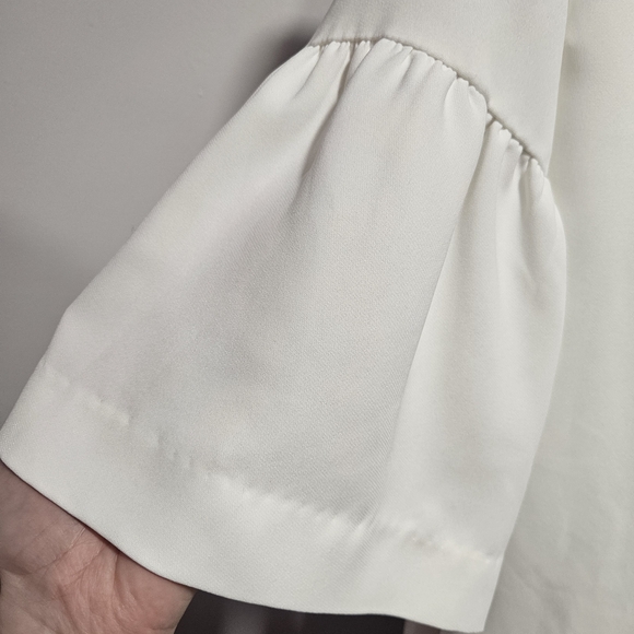 Sail to Sable Elegant Crisp White Bell Sleeve Midi Dress Gold Accents Size 10 - Picture 4 of 9